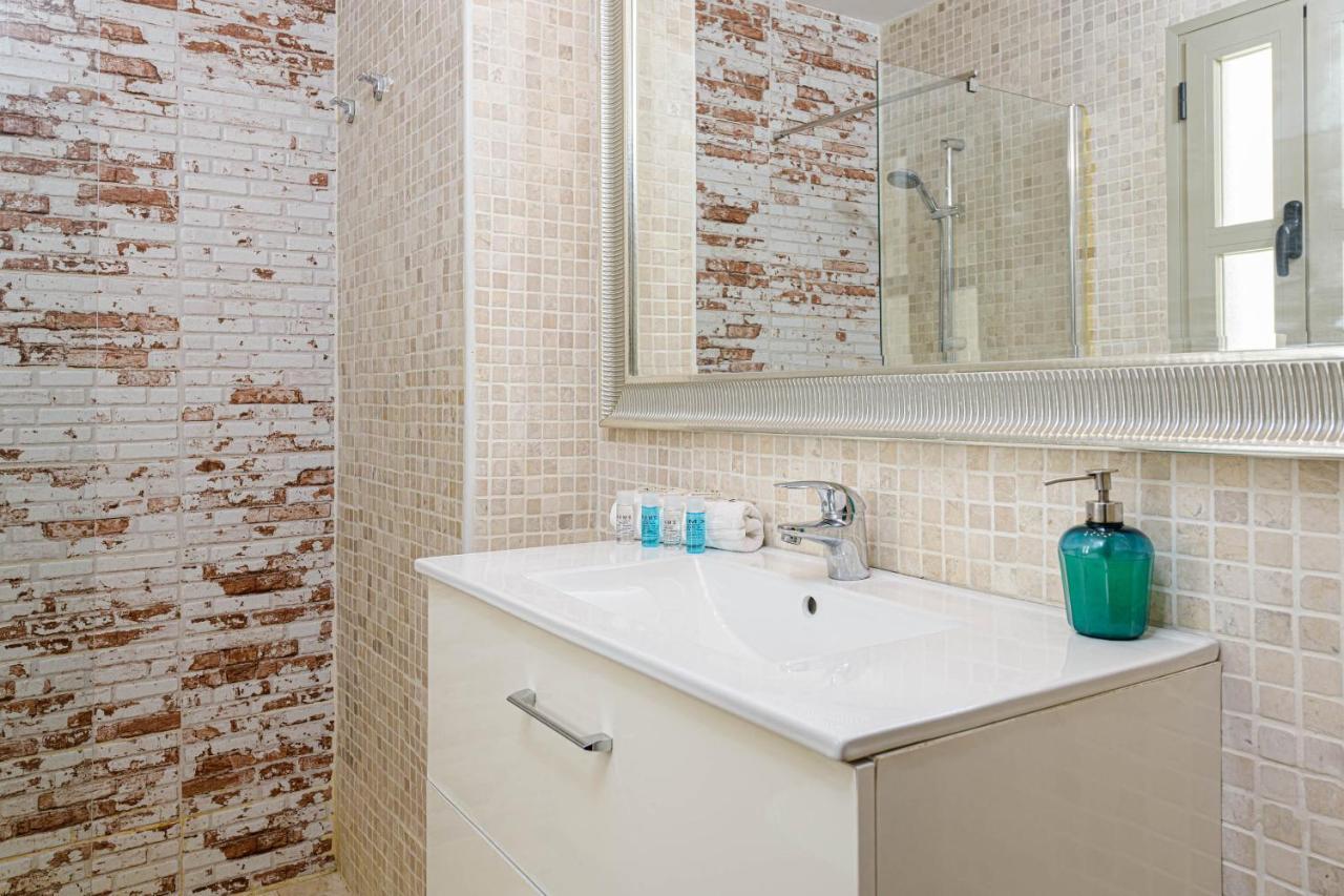 Wintowinrentals Genial Apartamento, Centrico Y Silencioso Malaga Bagian luar foto