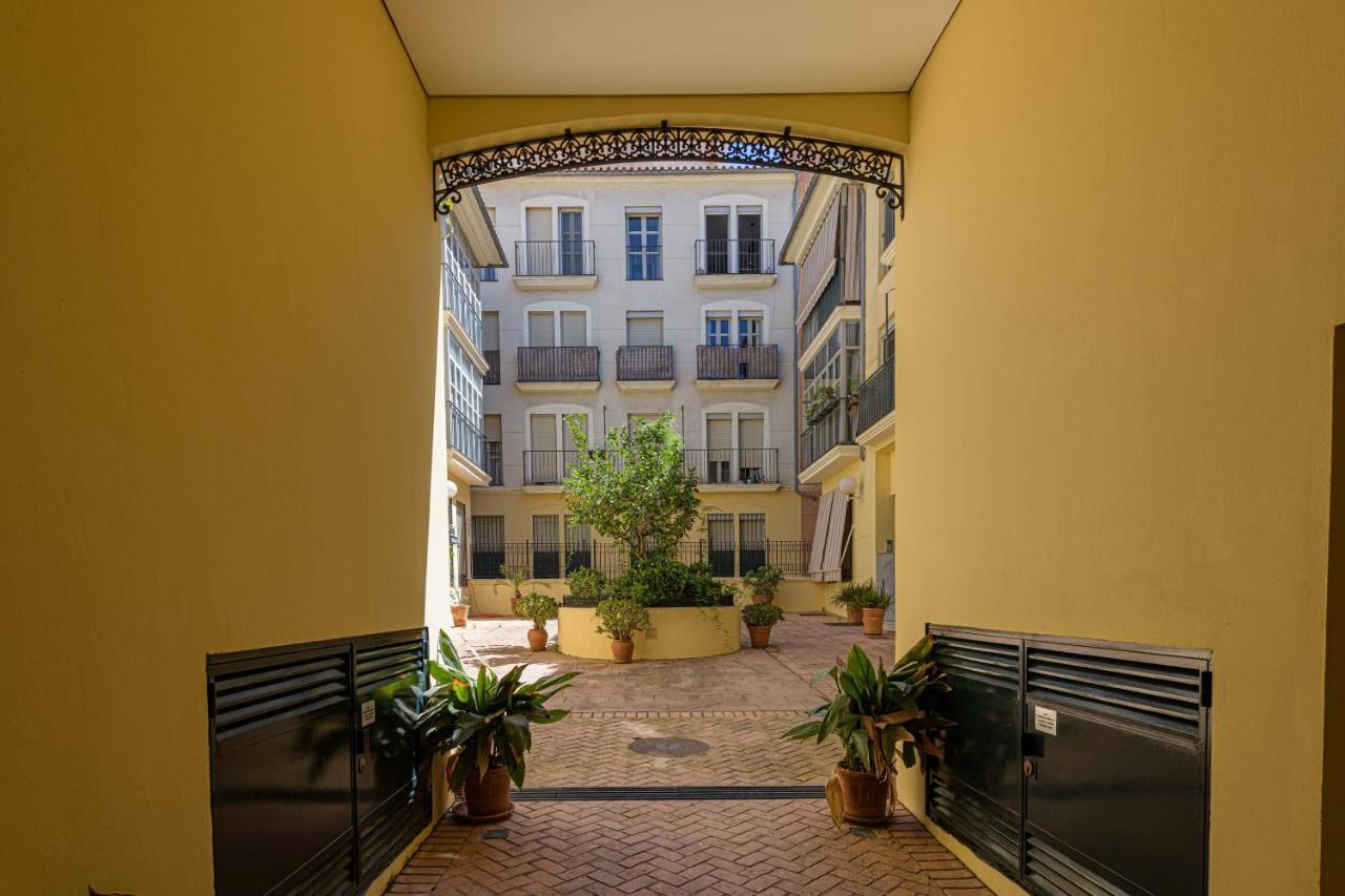 Wintowinrentals Genial Apartamento, Centrico Y Silencioso Malaga Bagian luar foto
